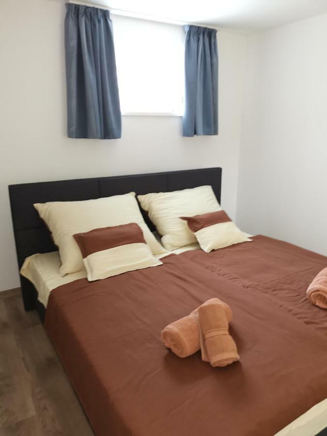 Gal Apartmanhaz Harkány Zewnętrze zdjęcie