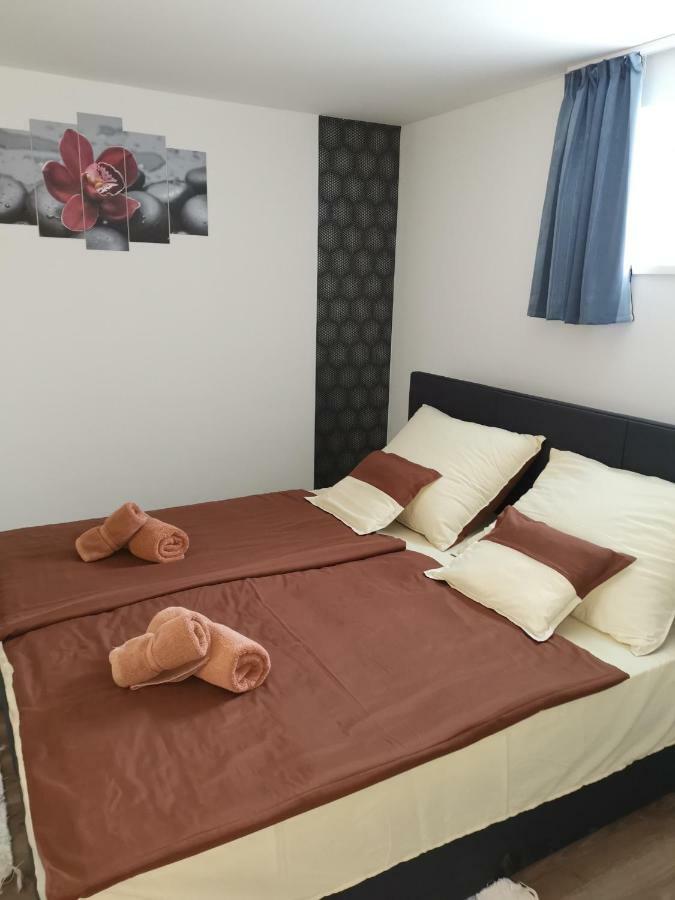 Gal Apartmanhaz Harkány Zewnętrze zdjęcie