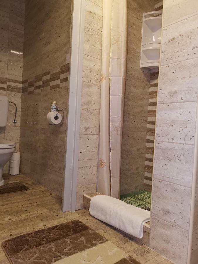 Gal Apartmanhaz Harkány Zewnętrze zdjęcie
