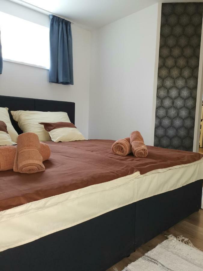 Gal Apartmanhaz Harkány Zewnętrze zdjęcie